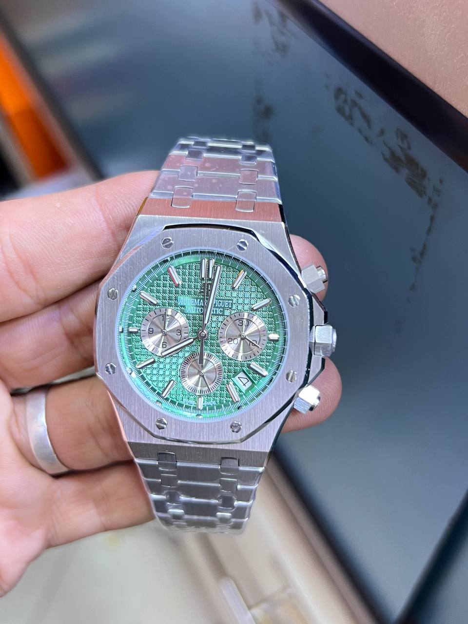Audemars Piguet Royal Oak - SELFWINDING CHRONOGRAPH