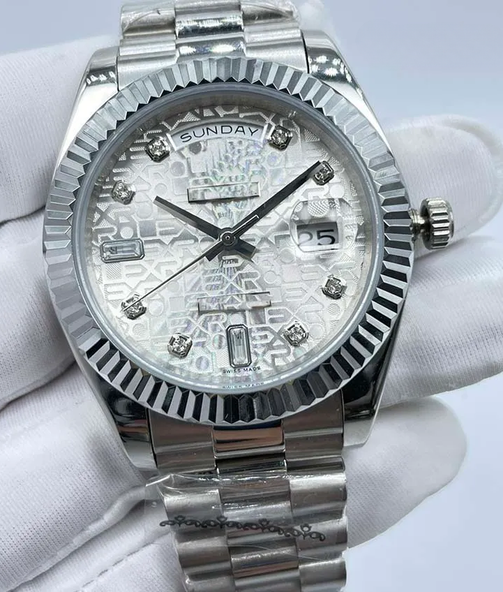 Rolex Oyster Perpetual com acabamento prateado